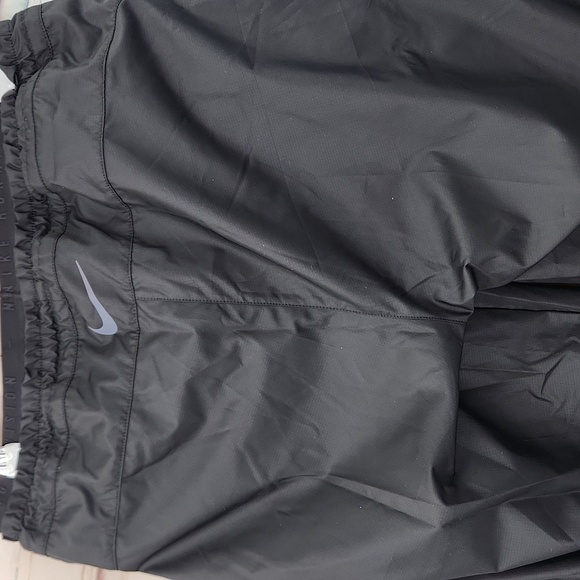 Nike Run Division Dynamic Vent Running Pants - Picture 9 of 13